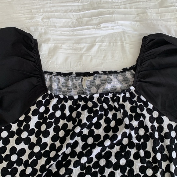 CATO Women’s‎ Top Off Shoulder Blk/Wht Daisy Peasant Balloon 3/4 Sleeves 18/20W - Picture 3 of 16